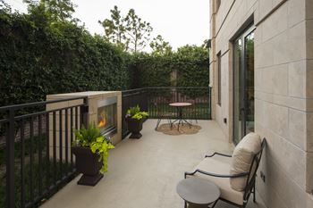 Outdoor Fireplaces in Townhomes